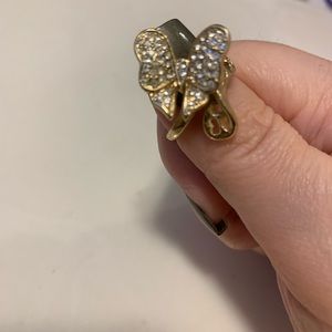 Gold plated sparkly butterfly ring 💍